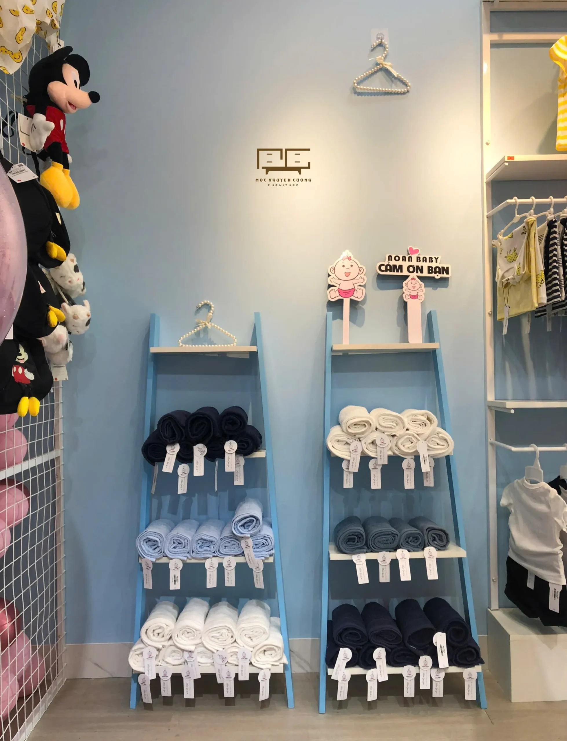 Dự án thi công nội thất shop mẹ và bé uy tín, hiện đại